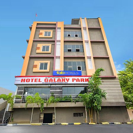 Fabhotel Galaxy Park - Nr Hyderabad International Airport, Shamshabad Exterior photo