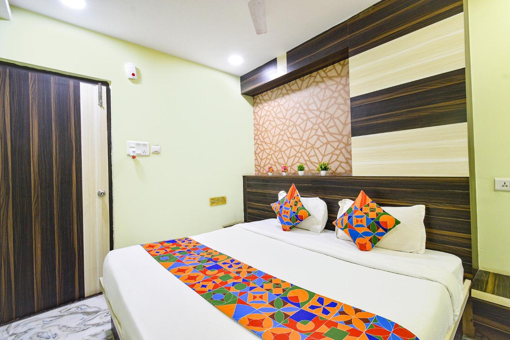 Fabhotel Galaxy Park - Nr Hyderabad International Airport, Shamshabad Exterior photo