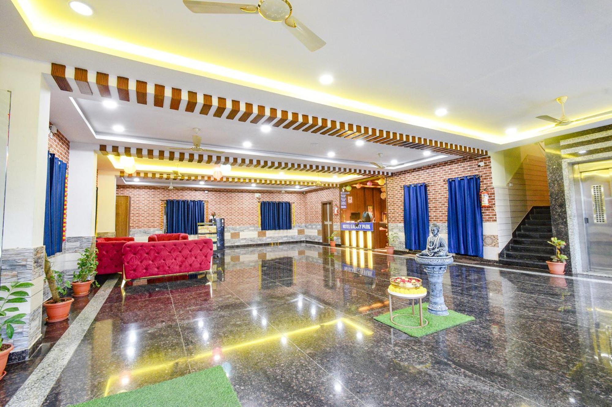 Fabhotel Galaxy Park - Nr Hyderabad International Airport, Shamshabad Exterior photo